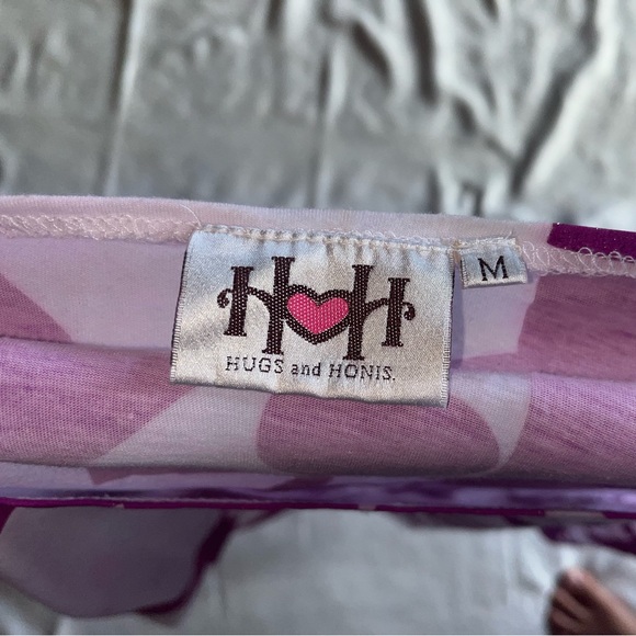 Women's Hawaiian blouse hugs and honi's size medium pink and white - Picture 3 of 5